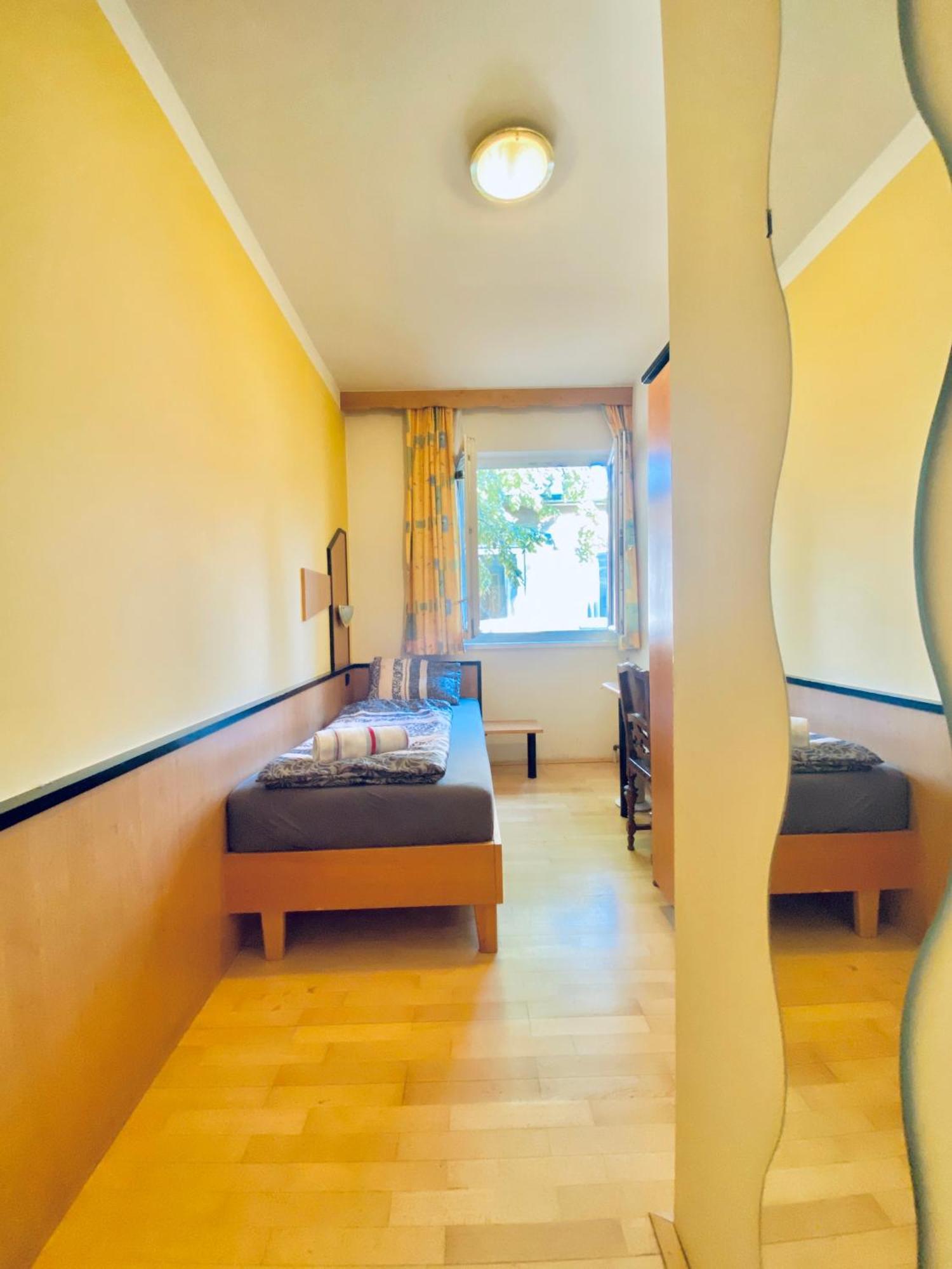 Affordable Central Rooms, 10-Min To Lugner City Vienna Exterior photo