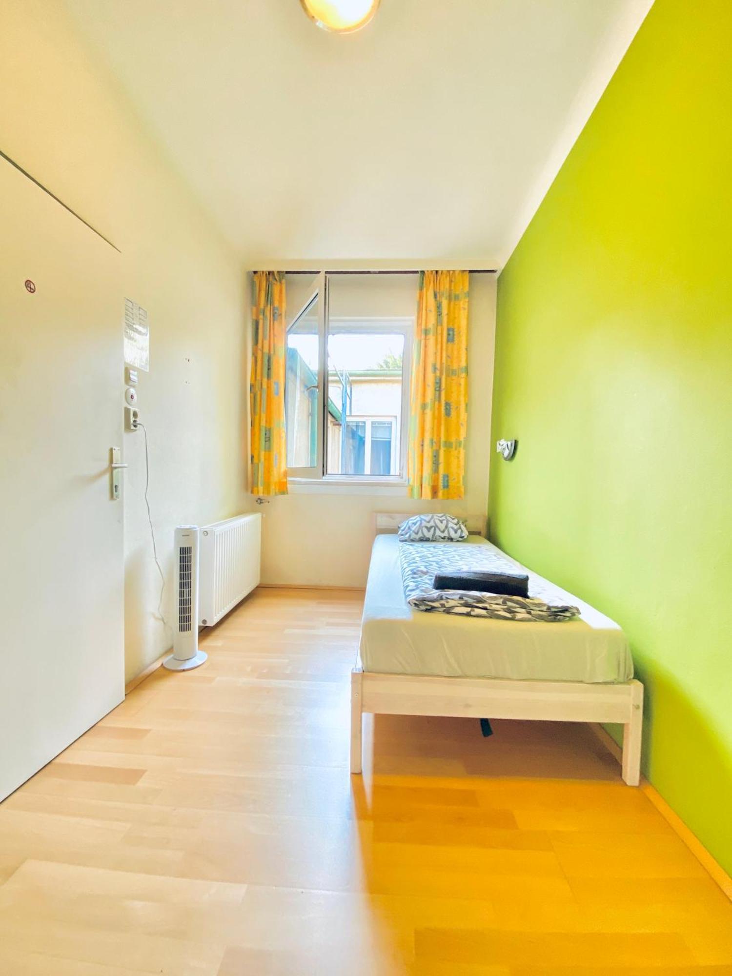 Affordable Central Rooms, 10-Min To Lugner City Vienna Exterior photo