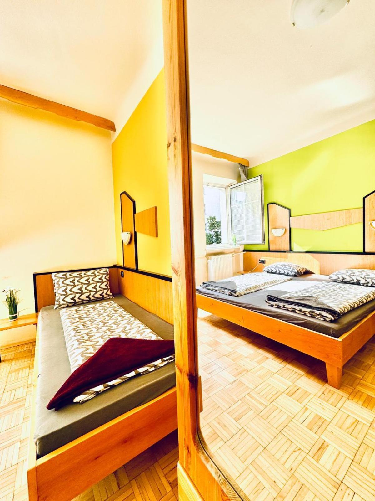Affordable Central Rooms, 10-Min To Lugner City Vienna Exterior photo