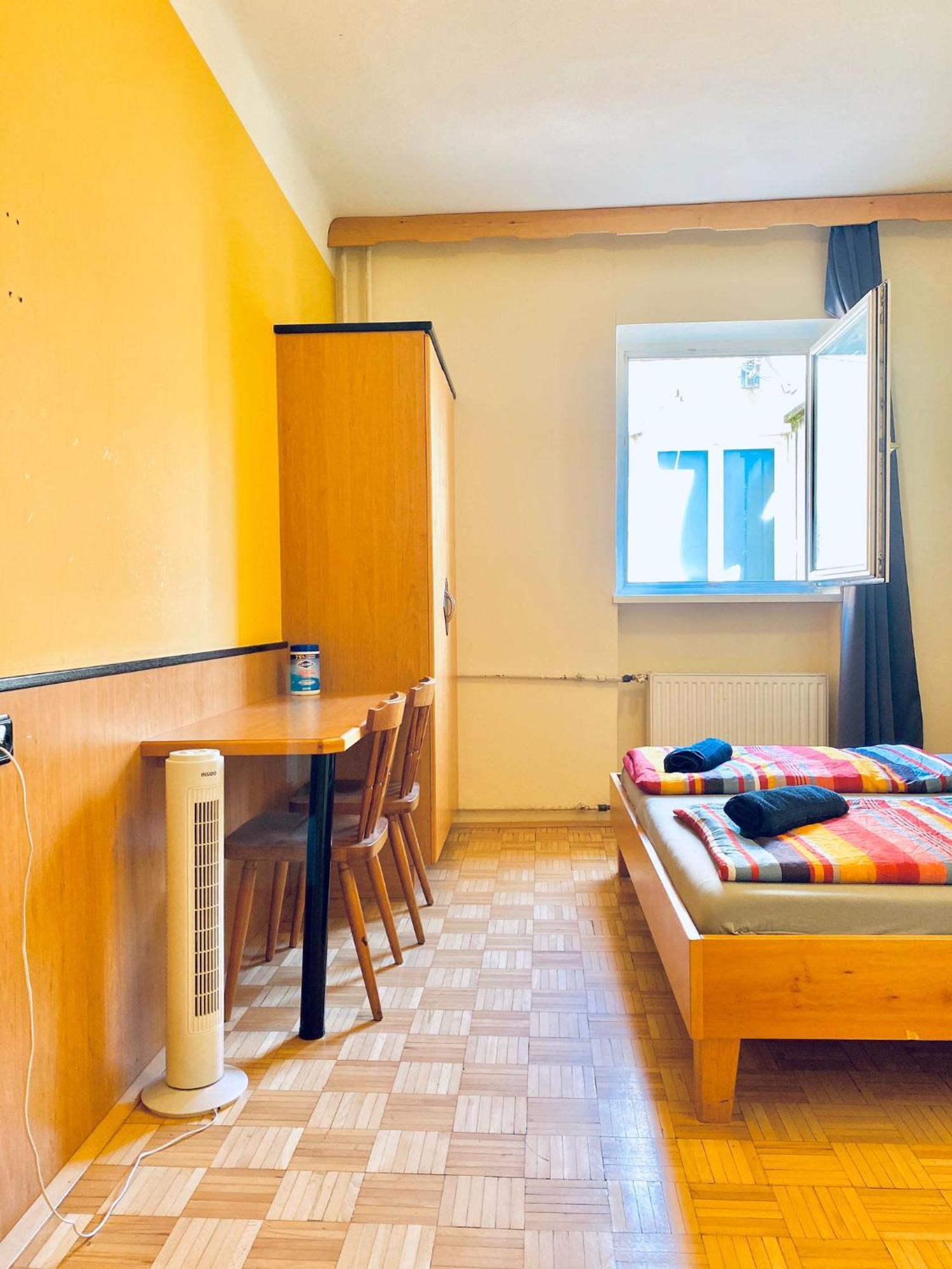 Affordable Central Rooms, 10-Min To Lugner City Vienna Exterior photo